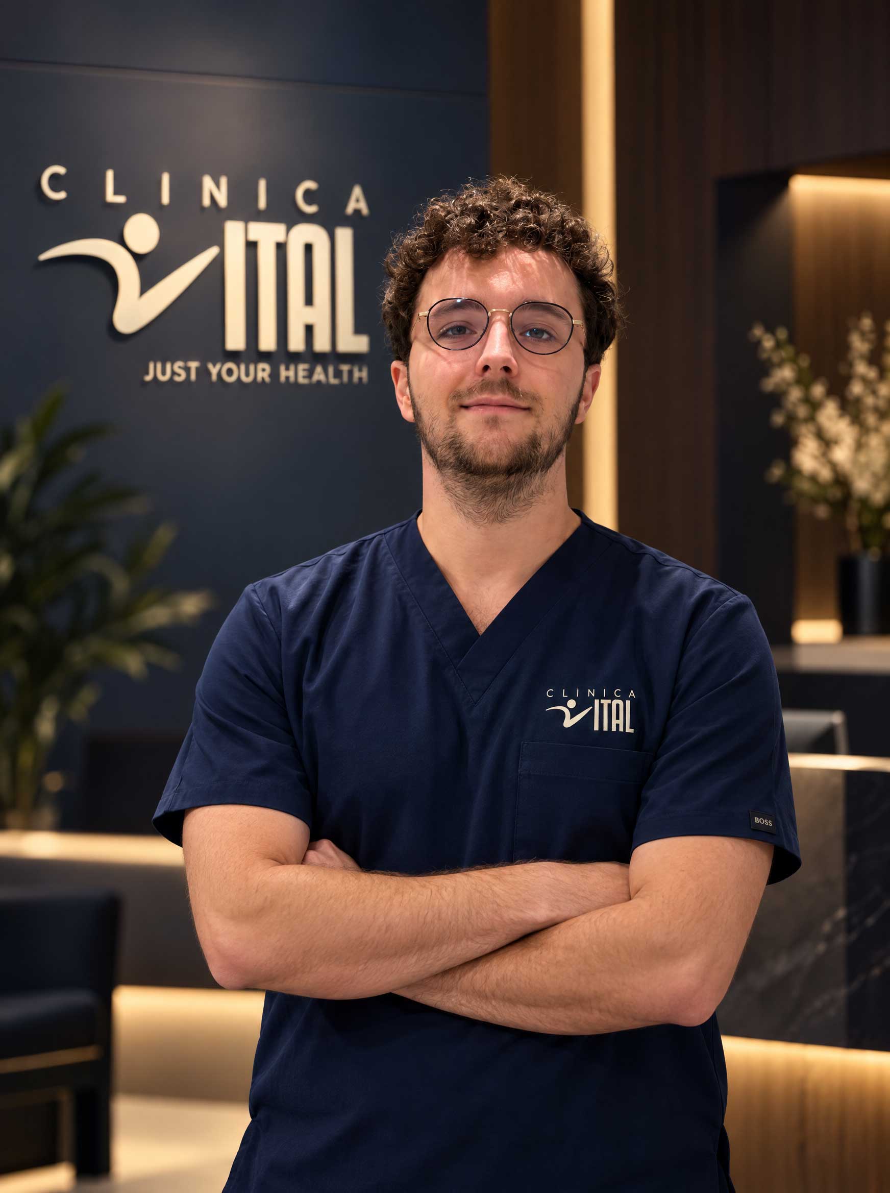 Louis Tavard, Podologue à la Clínica Vital